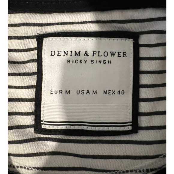 Ricky Singh Men's Long Sleeve Crewneck Pullover Shirt Size M Blue Red White - Picture 2 of 9